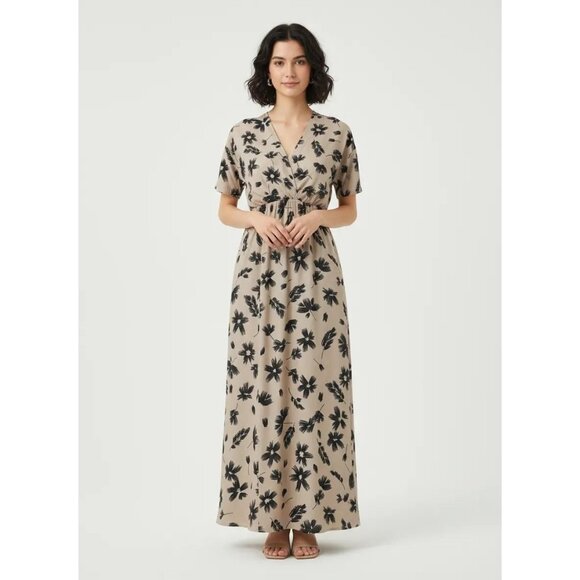 n/t Dresses & Skirts - n/t Women's Beige & Black Floral Elastic Waist V-Neckline Maxi Dress Size Small